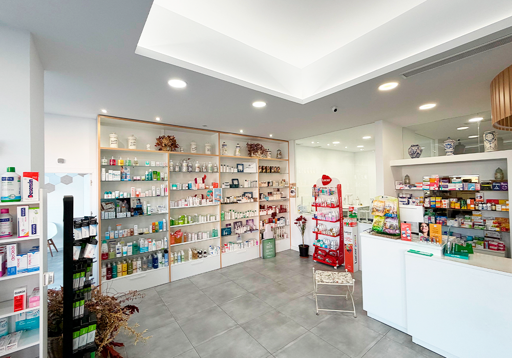 INTERIOR FARMACIA ECHEVARRÍA 1