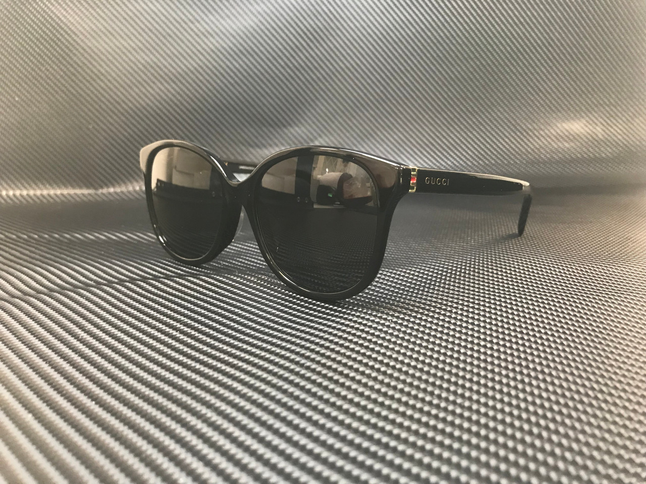 Gucci Sunglasses Woman Black GG1073SK-002 | Sakurawatches.com