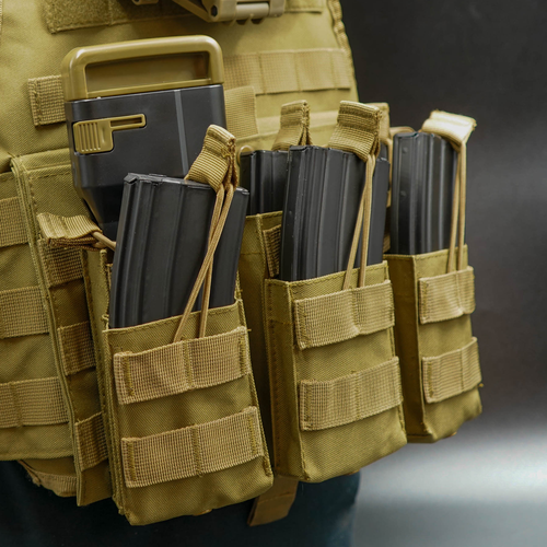 Ram-It fitting into a magazine pouch