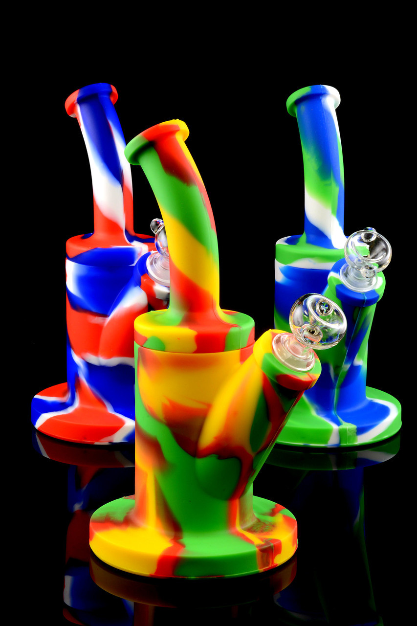 Medium Silicone Water Pipe WP1037 Wholesale Rubber Bongs