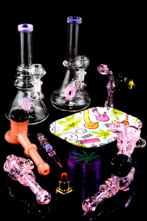 Pipe Dreams: Smoking Hot Women’s History Pipe Dreams: Smoking Hot Women’s History