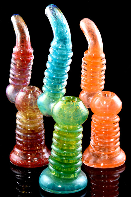 Bulk purchase color changing frit bubbler water pipes for smoke shop inventory restock.
