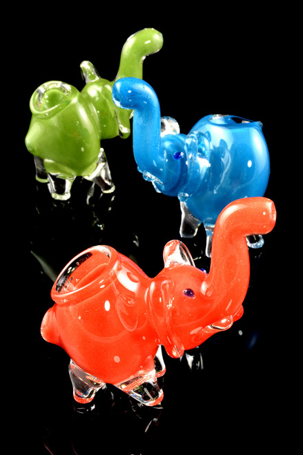 Colorful small glass elephant wholesale animal pipes in bulk.