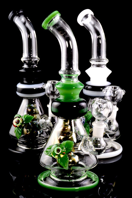 Medium Stemless GoG Water Pipe with Stemline Flower Perc - WP1699