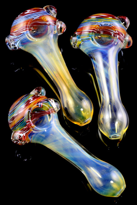 Color Changing Swirl Glass Pipe - P1871