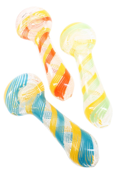 Wholesale 4.5-inch clear borosilicate spoon pipe with multicolor spiral stripes, 95 g weight, front trio showcase angle for smoke-shop buyers.