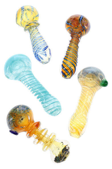 Head-shop supply photo: colorful 4.5″ hand pipes with blue and red frit patterns, overhead flat-lay highlighting bowl and side carb detail.