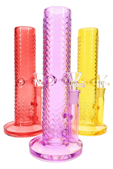 Assorted color wave-texture straight shooter water pipes, wholesale glass lineup with bowls on white