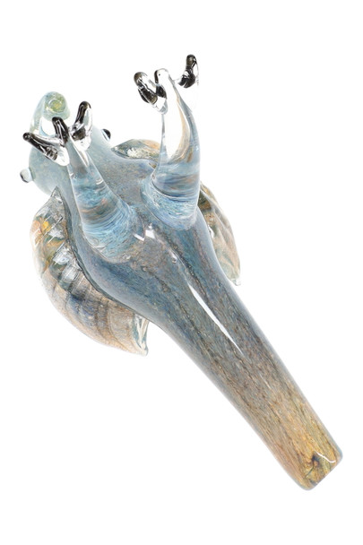 Bulk 5.5" silver-fumed bird hand pipe underside angle showing clear legs and black claws, color-change glass body, retail studio photo on white.