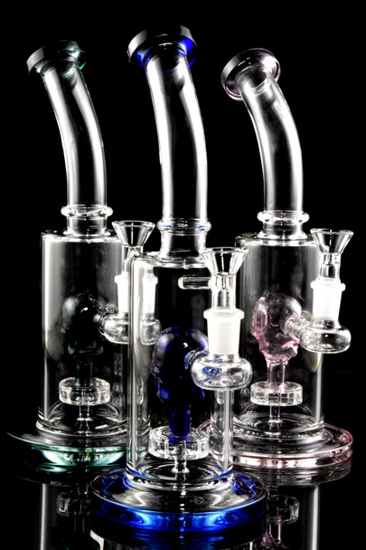 Basic bent neck straight shooter wholesale water pipes with skull showerhead percolator.