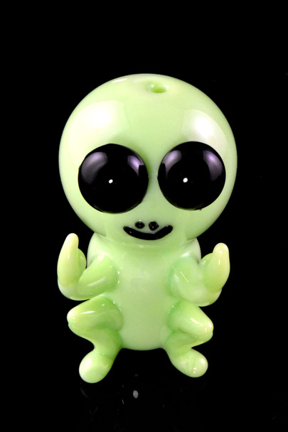 Wholesale green alien glass hand pipe flipping the bird for smoke shop resale.