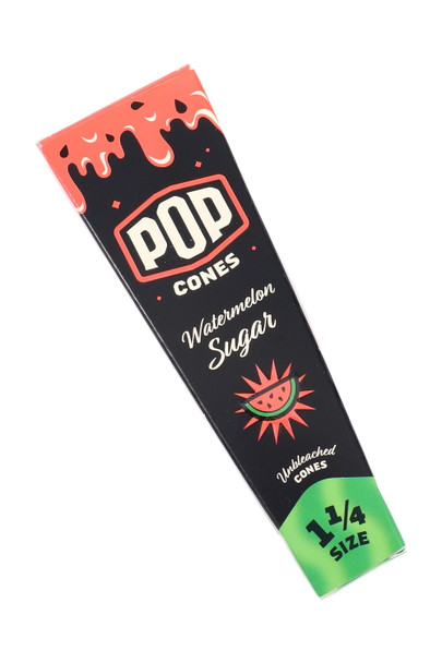 POP Cones Watermelon Sugar 1 ¼ pack with 6 unbleached cones, black/red-green carton, angled front view for head-shop wholesale. POP Cones Watermelon Sugar 1 ¼ pack with 6 unbleached cones, black/red-green carton, angled front view for head-shop wholesale.