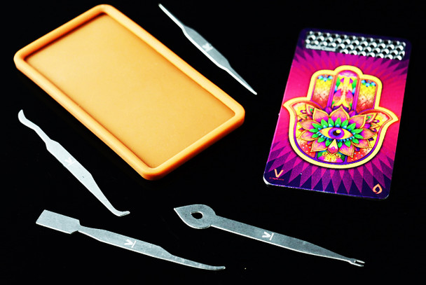 V Syndicate Dabit Card - M0187
