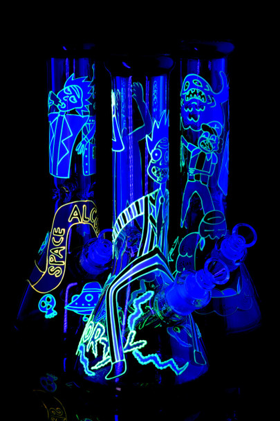 (Mix) 7mm Hand Painted Glow in the Dark R&M Water Pipe - WP1571