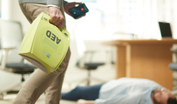 ZOLL AED Plus | 8000-004007-01 | ZOLL AED Plus - Fully Automatic Package