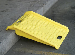 Justrite 1794 1000lb Yellow Curb Ramp - Each