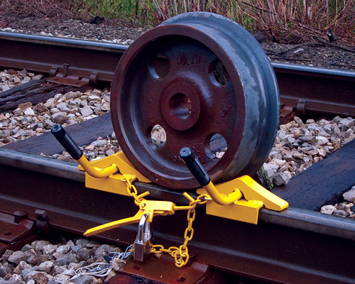 Nolan Wheel Chocks, Two WC-1 Chocks Linked with Chain with Tensioner, Padlock Not Included: WC-11-101