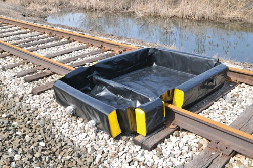 Eagle T8460RB 120 gal Black Railroad Berm - Each