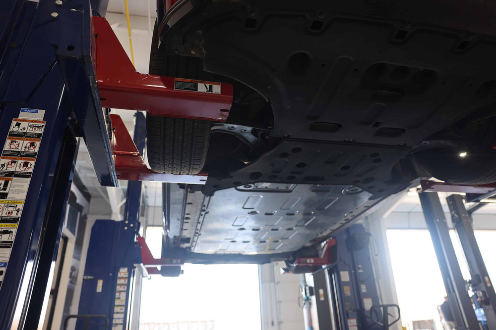 Challenger CLHM-190 19,000 lb. ALI Certified Wireless Mobile Column Lift (Set of 2)