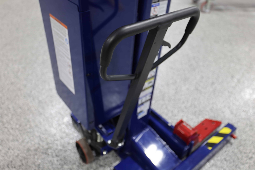 Challenger CLHM-190 19,000 lb. ALI Certified Wireless Mobile Column Lift (Set of 2)