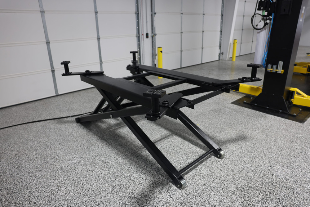 Challenger MR6 6,000 lb. Portable Mid-Rise Lift