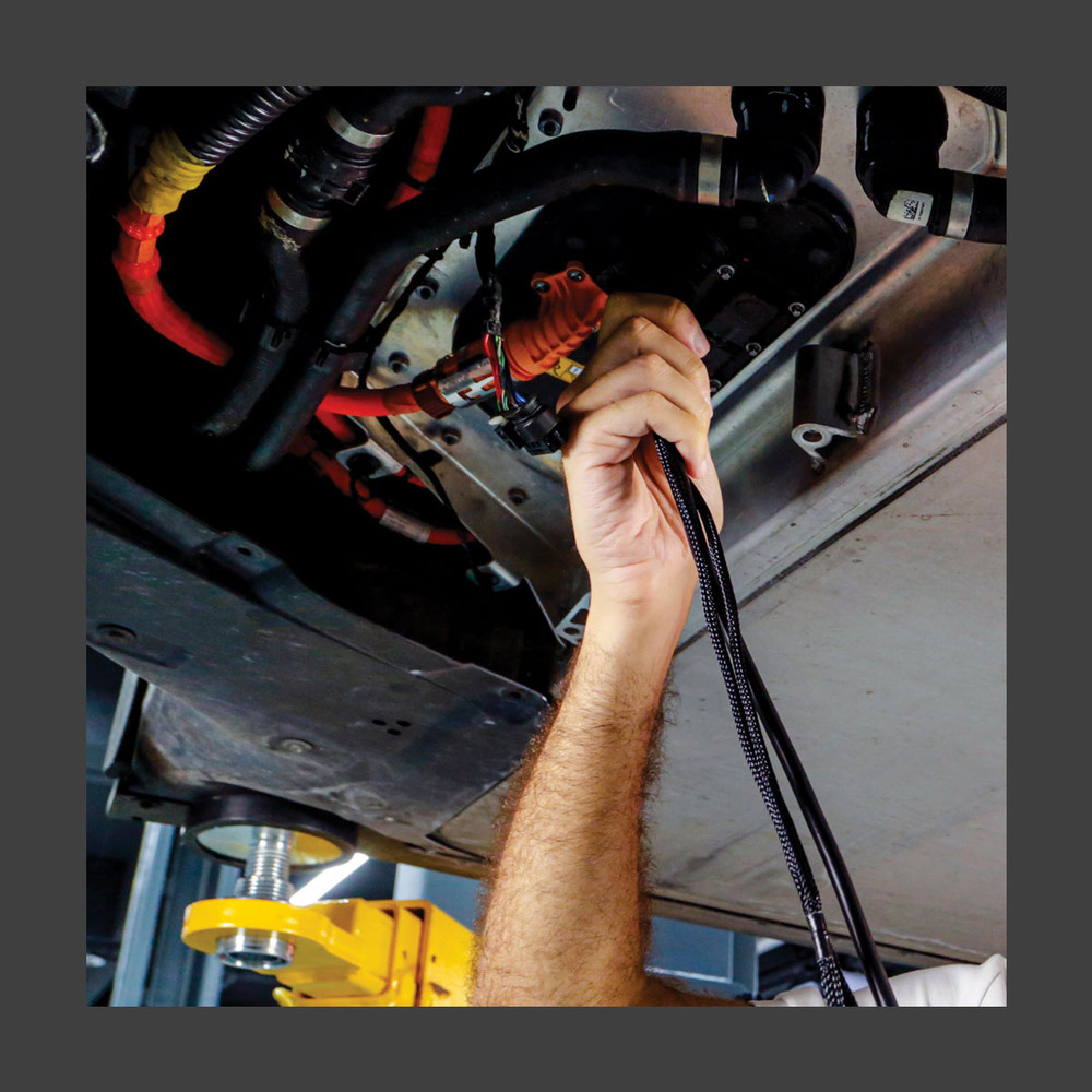 Autel MSULTRAEV MaxiSYS Advanced EV Diagnostics with Maxiflash VCMI