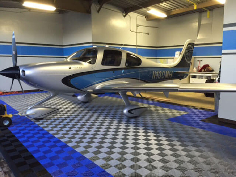 RaceDeck Free-Flow XLC 18" x 18" RaceDeck Free-Flow XLC 18" x 18"