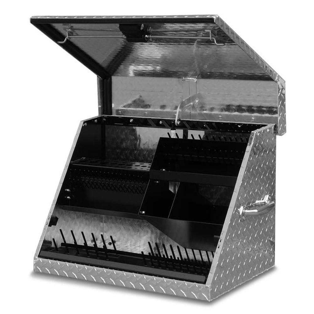 Montezuma 26" x 18" Portable Aluminum Toolbox Montezuma 26" x 18" Portable Aluminum Toolbox