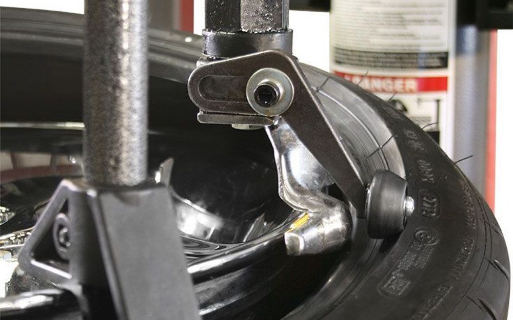 Ranger R980AT Tire Changer / Swing Arm / Single-Tower Assist / 30" Capacity - Yellow/Gray