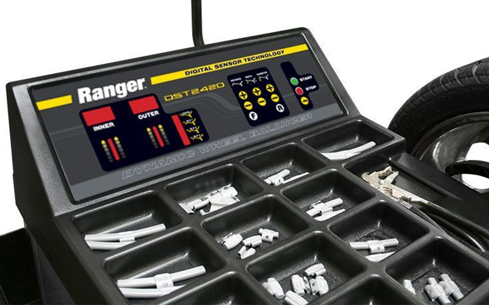 Ranger DST-2420 Wheel Balancer / 36 mm Shaft / 30" Maximum Wheel Diameter Capacity - Yellow/Gray