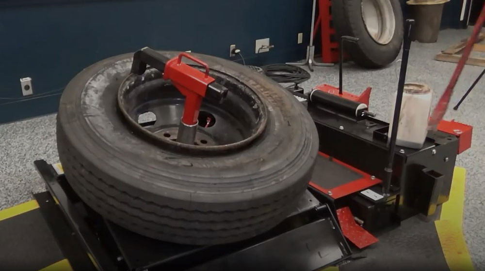 Coats HIT 6000 Heavy Duty Tire Changer