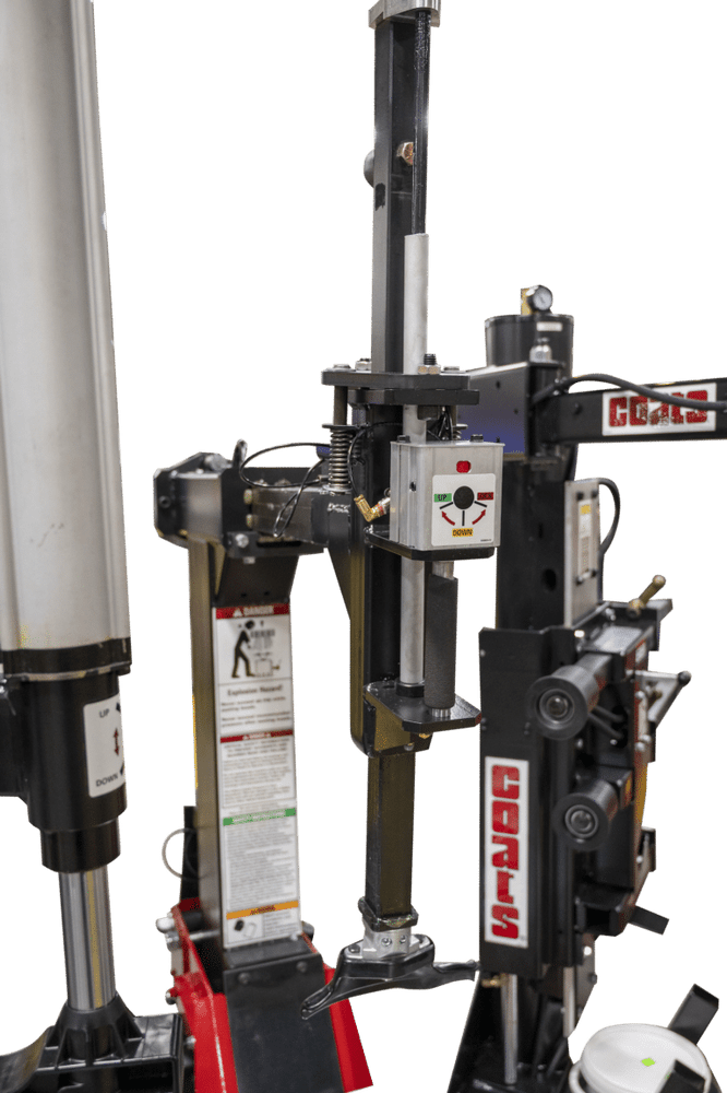 Coats APX90 All-In-One Rim Clamp Tire Changer Coats APX90 All-In-One Rim Clamp Tire Changer