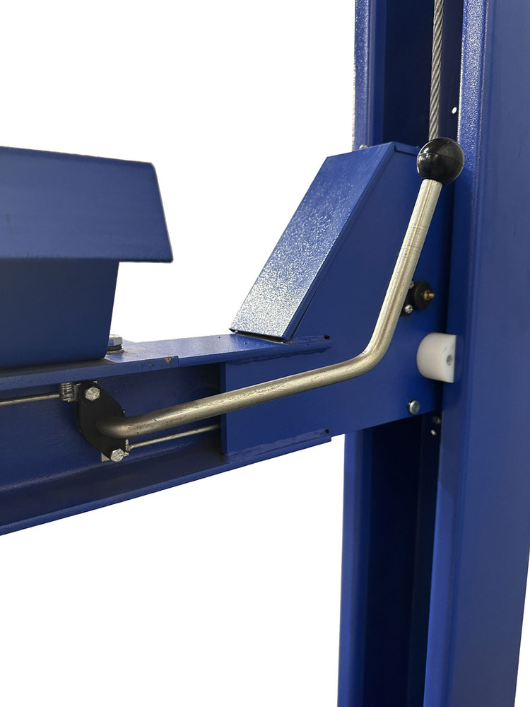 Tuxedo FP12K-K 12,000 lb Cable Driven 4 Post Service Lift Tuxedo FP12K-K 12,000 lb Cable Driven 4 Post Service Lift