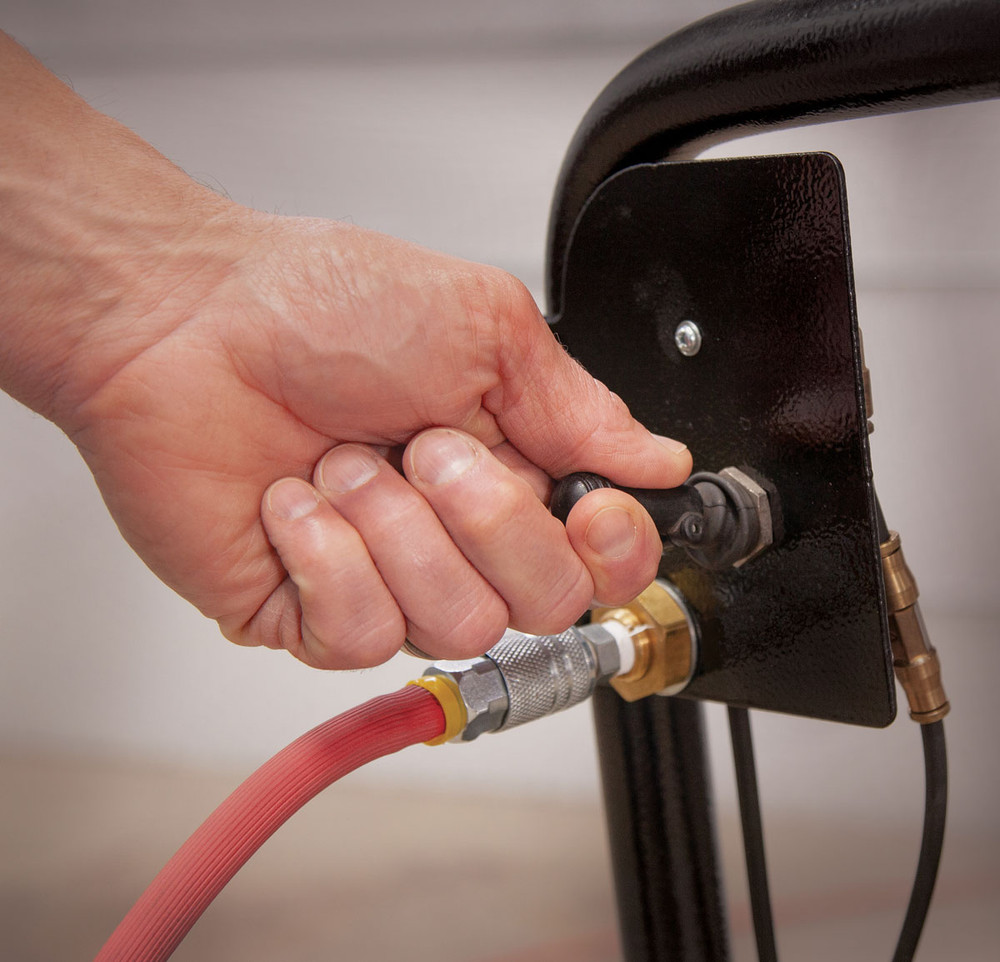 Rotary LT33A 3,300 lb Capacity Air-Hydraulic Lifting Table