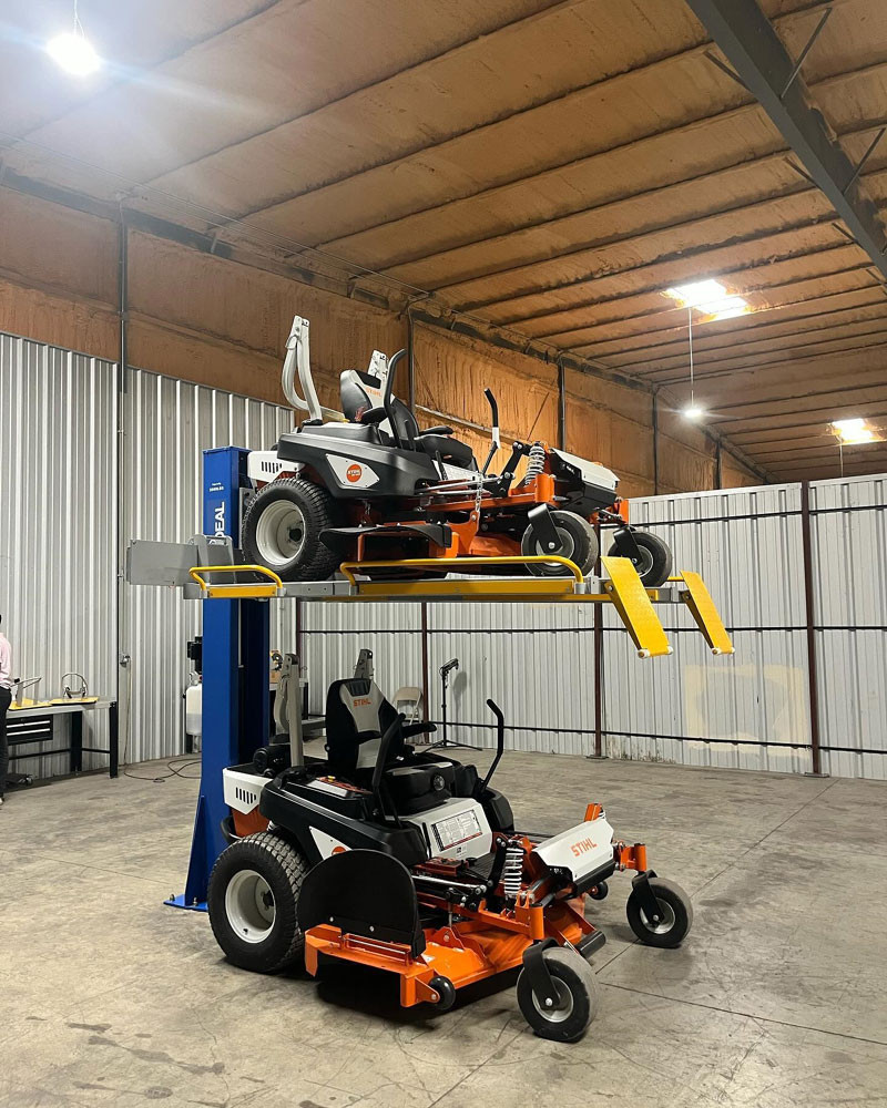 iDeal SC-2K-UTV-X 2,000 lb. Single Column Multi-Use UTV & Mower Storage / Service Lift iDeal SC-2K-UTV-X 2,000 lb. Single Column Multi-Use UTV & Mower Storage / Service Lift