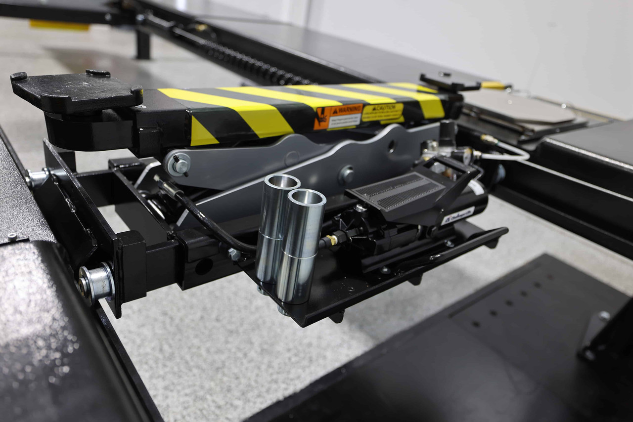 Challenger AR4115EAO 15,000 lb. ALI Certified Open-Front 4-Post ...