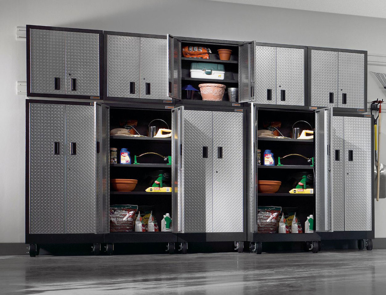 Gladiator Premier Welded Steel Bulk Storage System