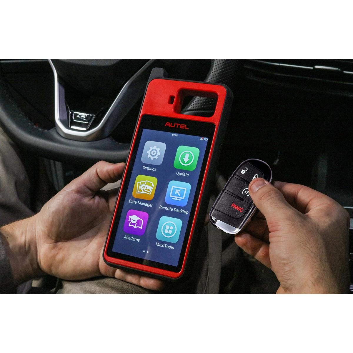Autel MaxiIM KM100 Advanced Key and Immobilizer Programming Tool