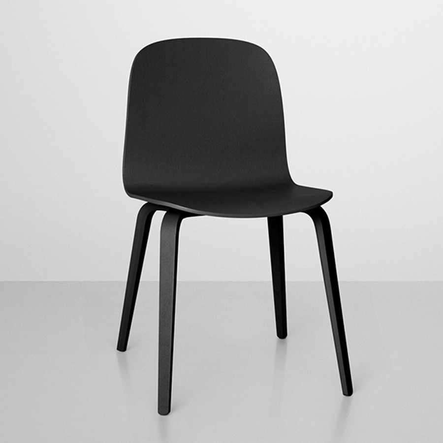 Visu chair in black