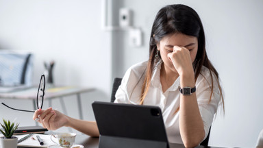 Natural Ways to Support the Adrenal Glands and Reduce Stress Natural Ways to Support the Adrenal Glands and Reduce Stress