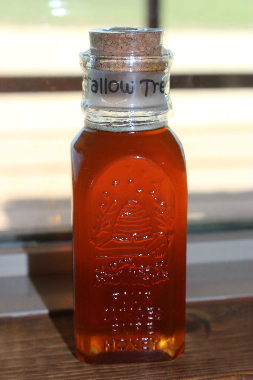 4 oz Glass Muth Jar Tallow Tree Walker Honey Farm