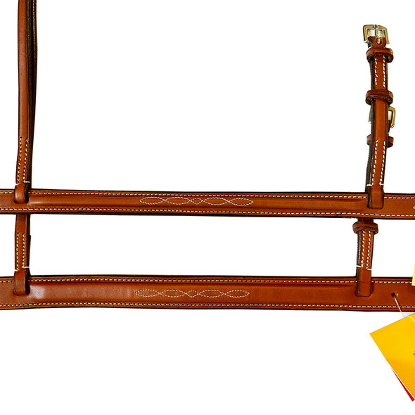 Comparison of 3/4" and 1" Nosebands. Comparison of 3/4" and 1" Nosebands.