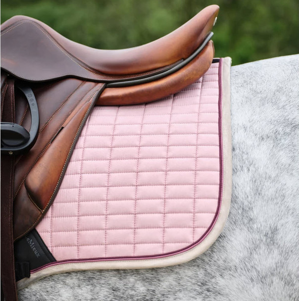 LeMieux Mini Suede Close Contact Saddle Pad, For Ponies 11.2 - 13h, Blossom LeMieux Mini Suede Close Contact Saddle Pad, For Ponies 11.2 - 13h, Blossom