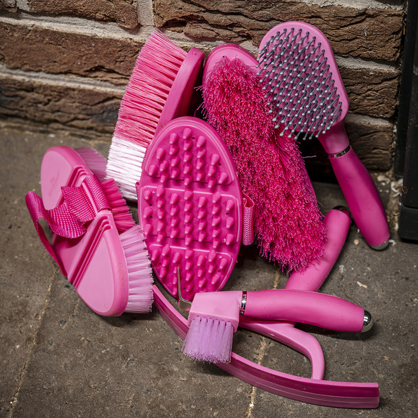 Horseware Newmarket Grooming Brush Set.