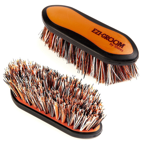 Shires EZI-GROOM Grip Dandy Brush, Orange.