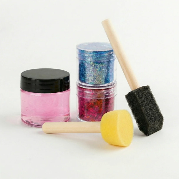 Glittermarx Glitterkix Hoof Glitter Kit.
