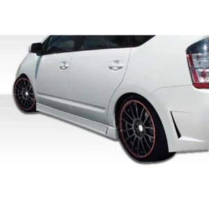 2004-2009 Toyota Prius B-2 Side Skirts - image 1