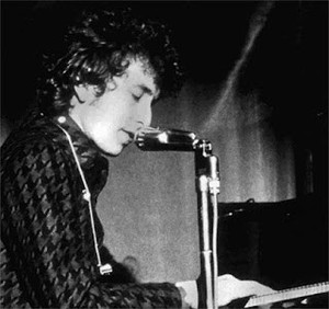 "Play It Loud": The Dylan Dogtooth Suit