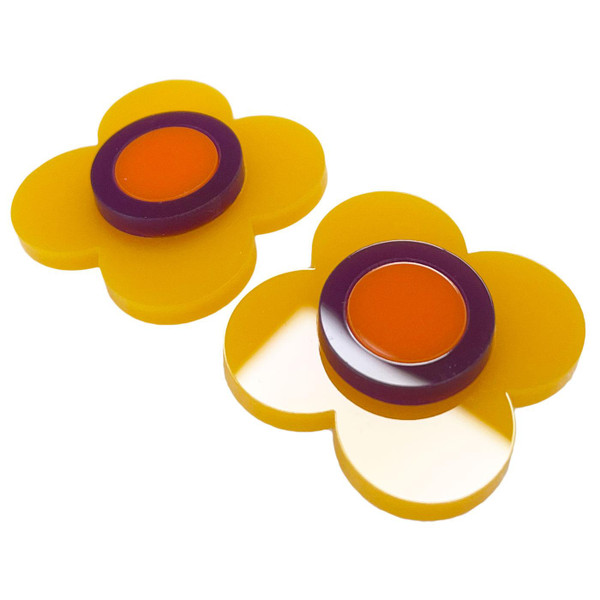 Ada Binks for Madcap England 60s Mod Flower Stud Earrings in Yellow