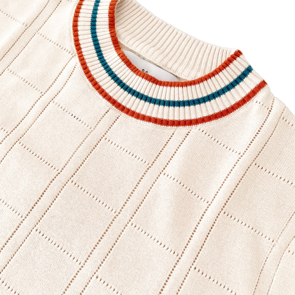 Collar close up of the Wilson Madcap England Pointelle Knit 1960s Mod T-shirt in Birch Collar close up of the Wilson Madcap England Pointelle Knit 1960s Mod T-shirt in Birch